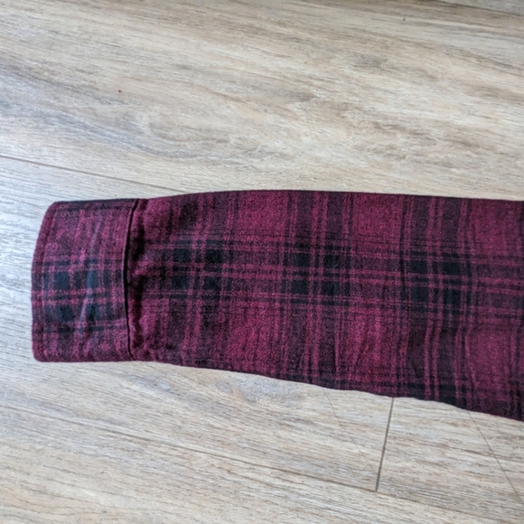 Ezekiel Flannel, Burgundy/Navy, size Medium - Picture 6 of 9